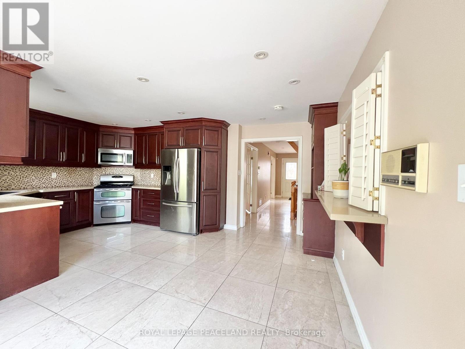 186 Marsi Road, Richmond Hill, Ontario  L4C 5S8 - Photo 6 - N12449746