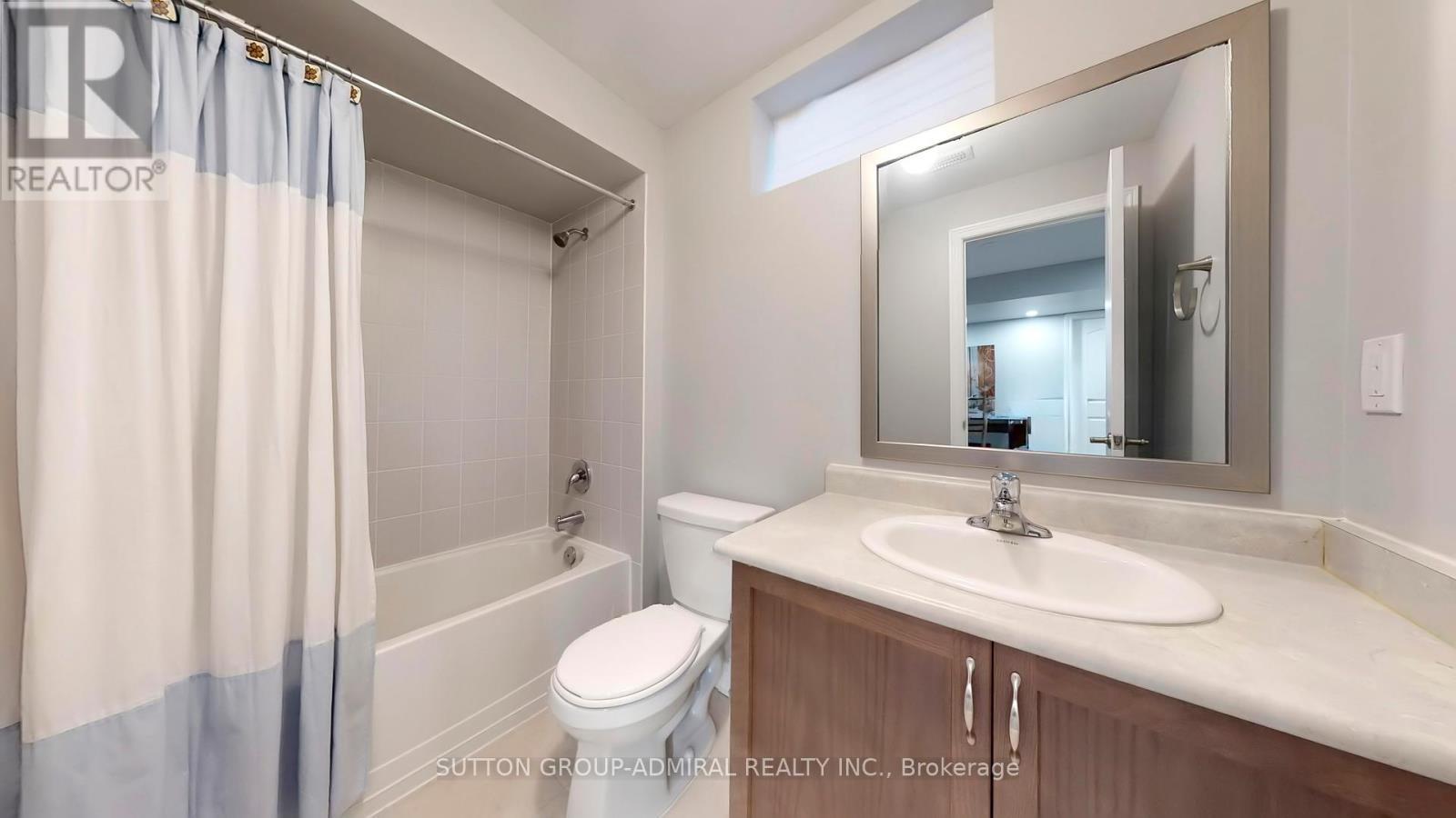 7 Fitzmaurice Drive, Vaughan, Ontario  L6A 4X7 - Photo 39 - N12449767