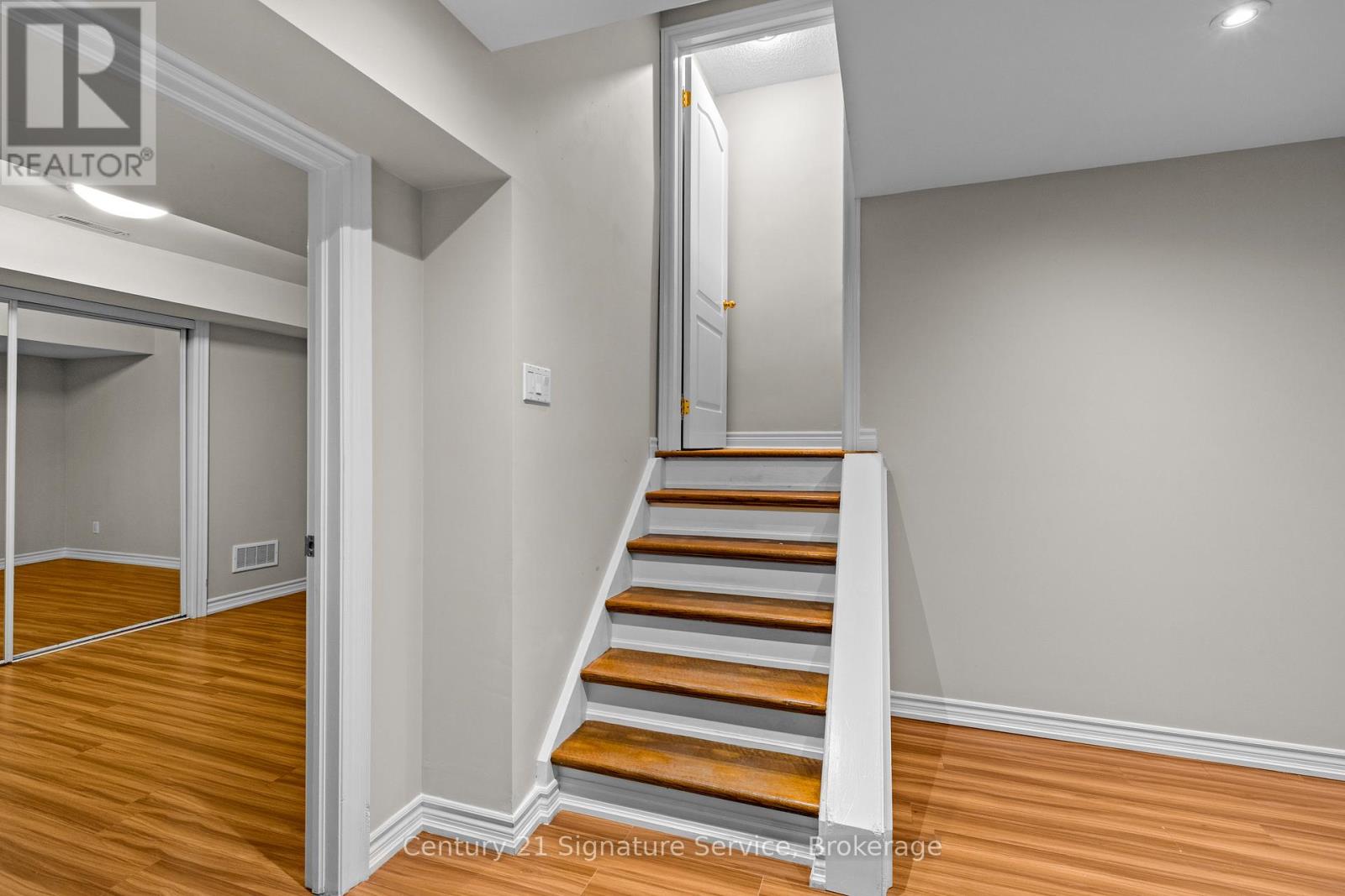 54 Millhouse Mews, Brampton, Ontario  L6Y 5J8 - Photo 31 - W12437149