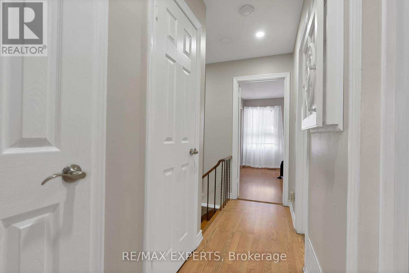 56 San Marino Way, Toronto (Glenfield-Jane Heights), Ontario  M3N 2Y3 - Photo 18 - W12448829