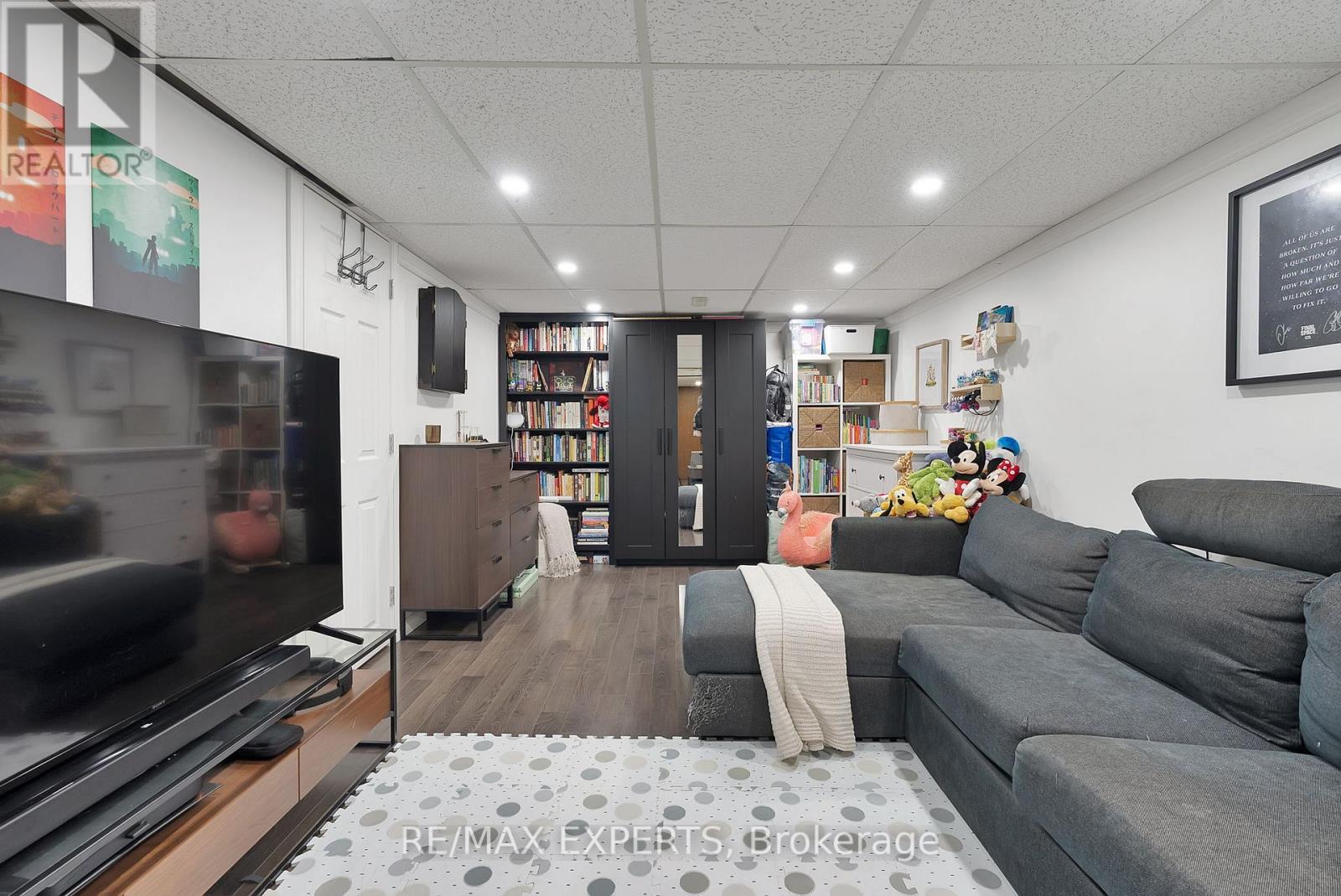 56 San Marino Way, Toronto (Glenfield-Jane Heights), Ontario  M3N 2Y3 - Photo 31 - W12448829