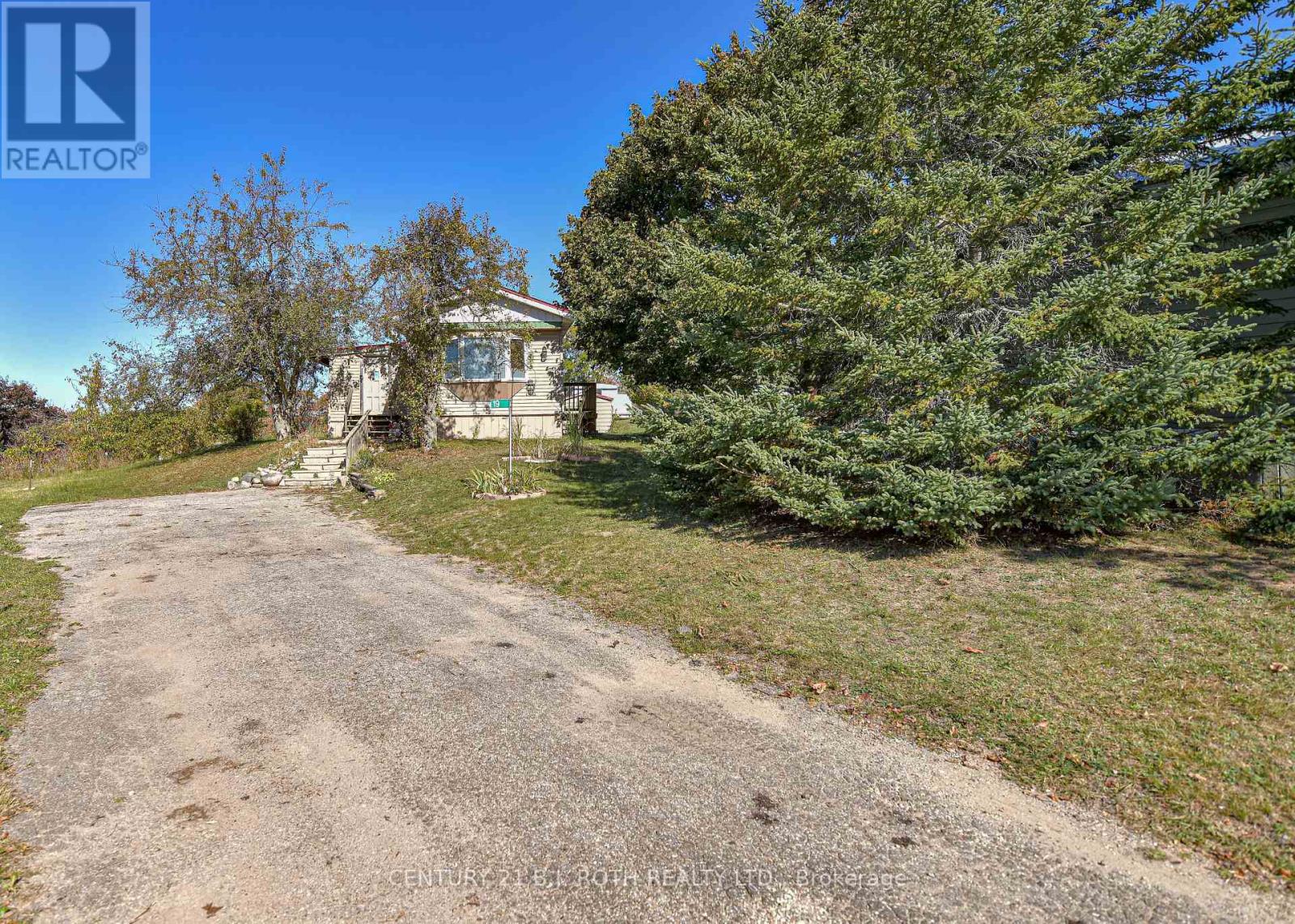 19 Claremont Crescent, Oro-Medonte, Ontario  L3V 0P9 - Photo 3 - S12449624