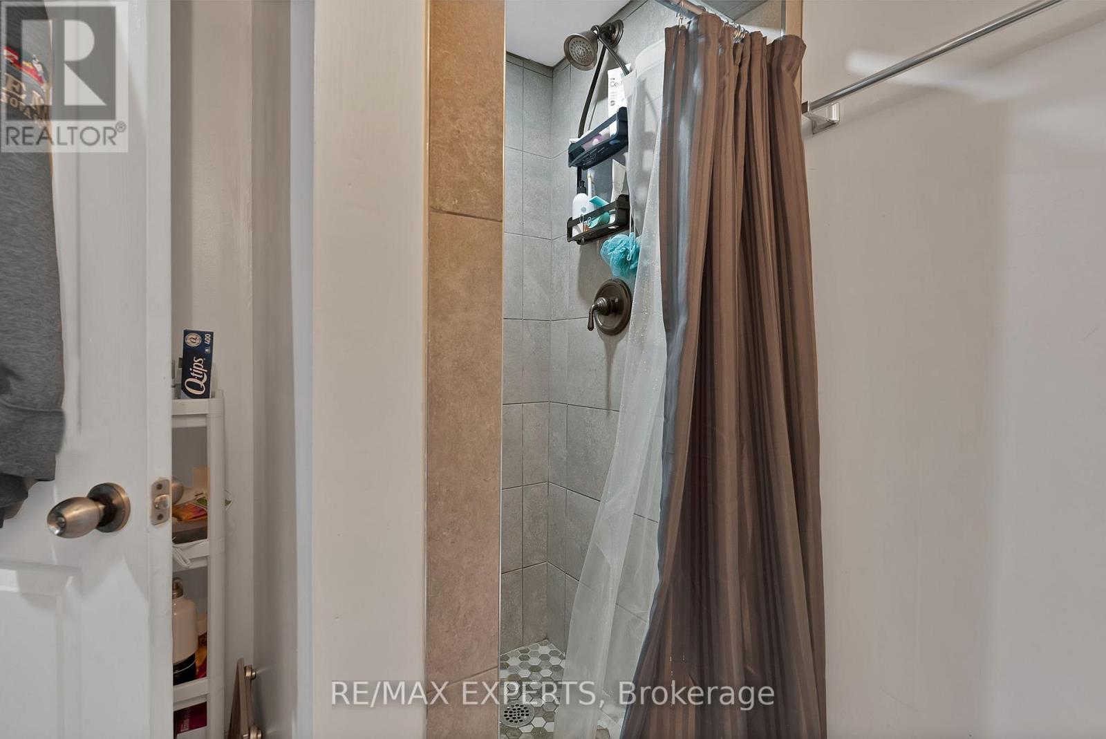 56 San Marino Way, Toronto (Glenfield-Jane Heights), Ontario  M3N 2Y3 - Photo 36 - W12448829