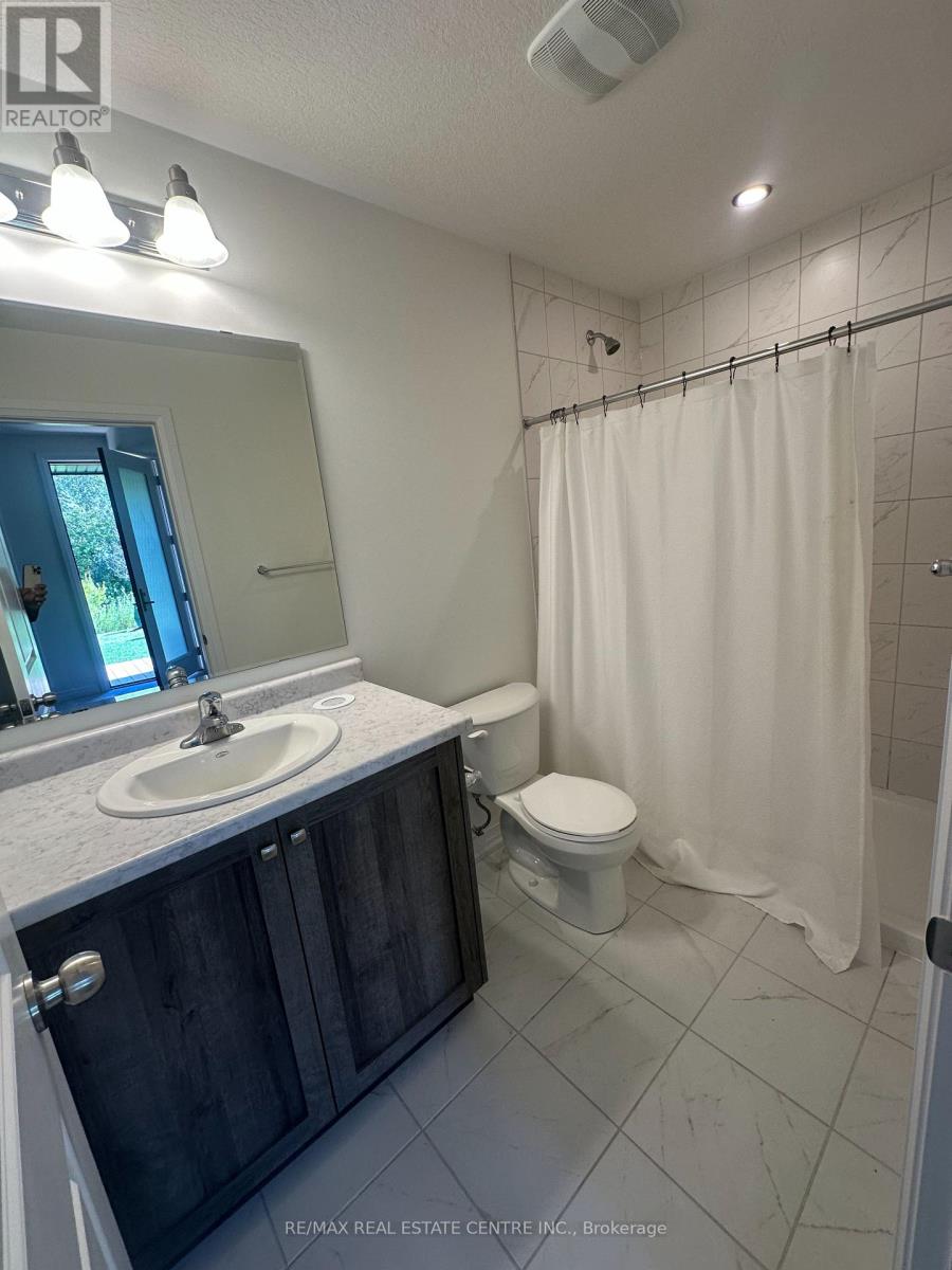 E11 - 261 Woodbine Avenue, Kitchener, Ontario  N2R 0S7 - Photo 16 - X12442009