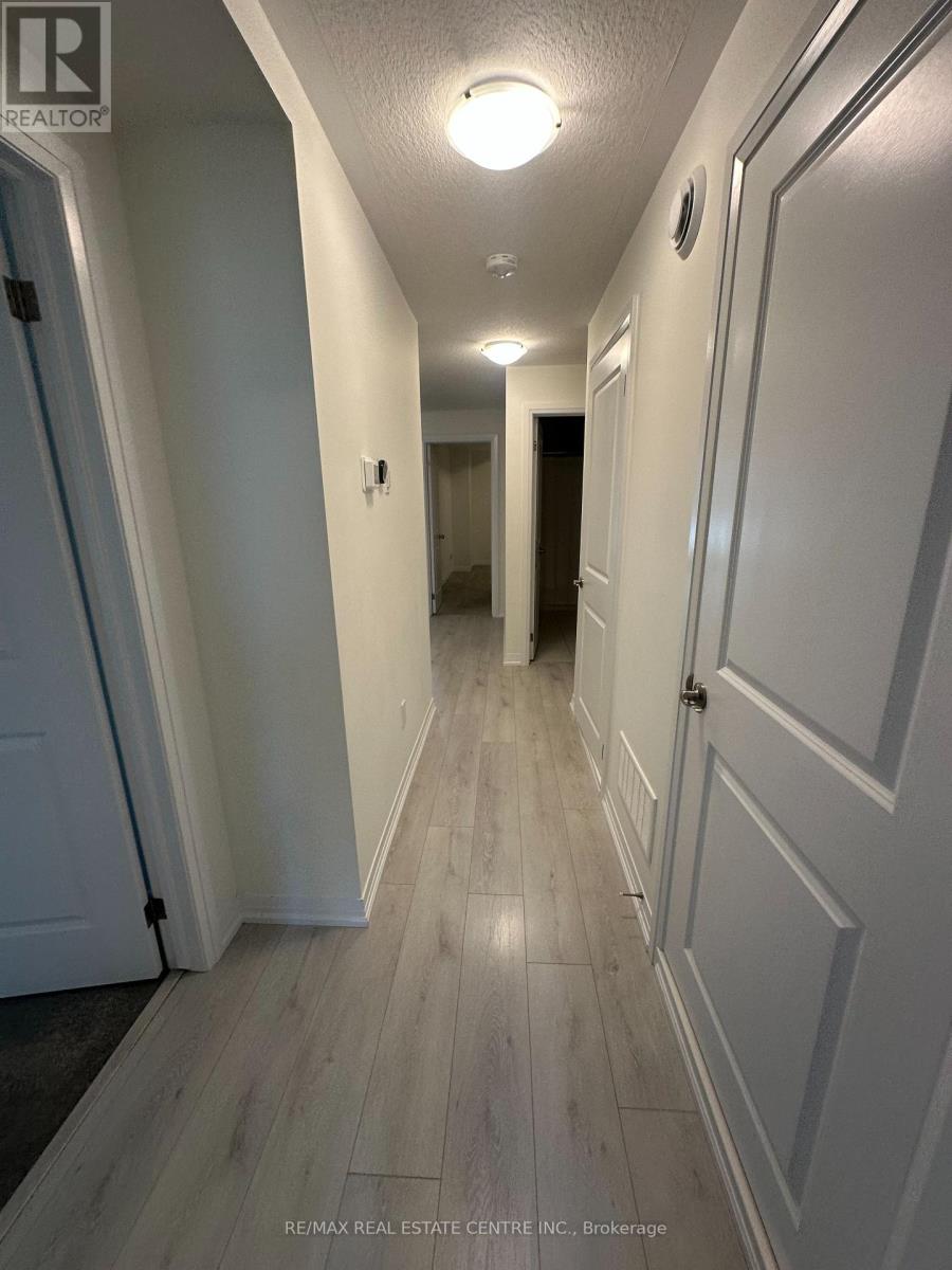 E11 - 261 Woodbine Avenue, Kitchener, Ontario  N2R 0S7 - Photo 21 - X12442009