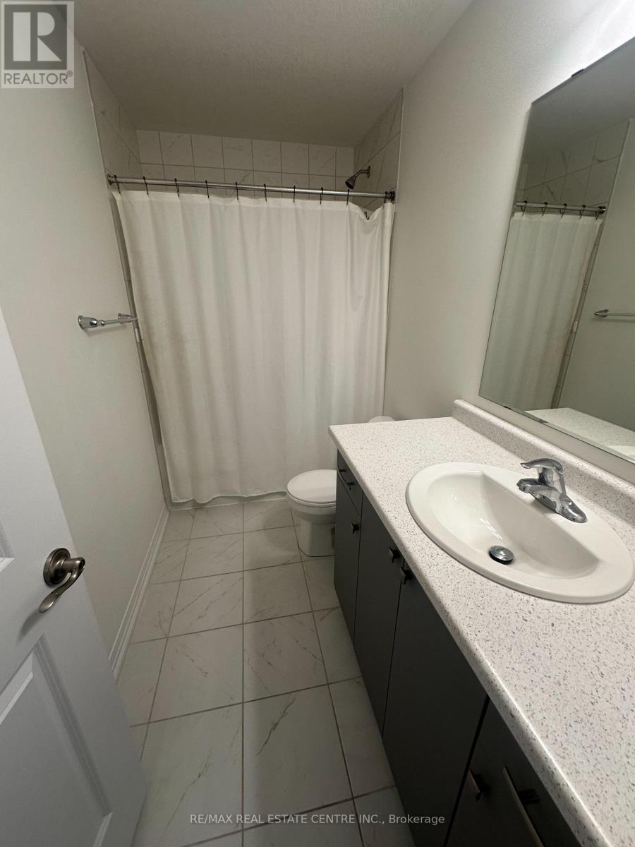 E11 - 261 Woodbine Avenue, Kitchener, Ontario  N2R 0S7 - Photo 13 - X12442009