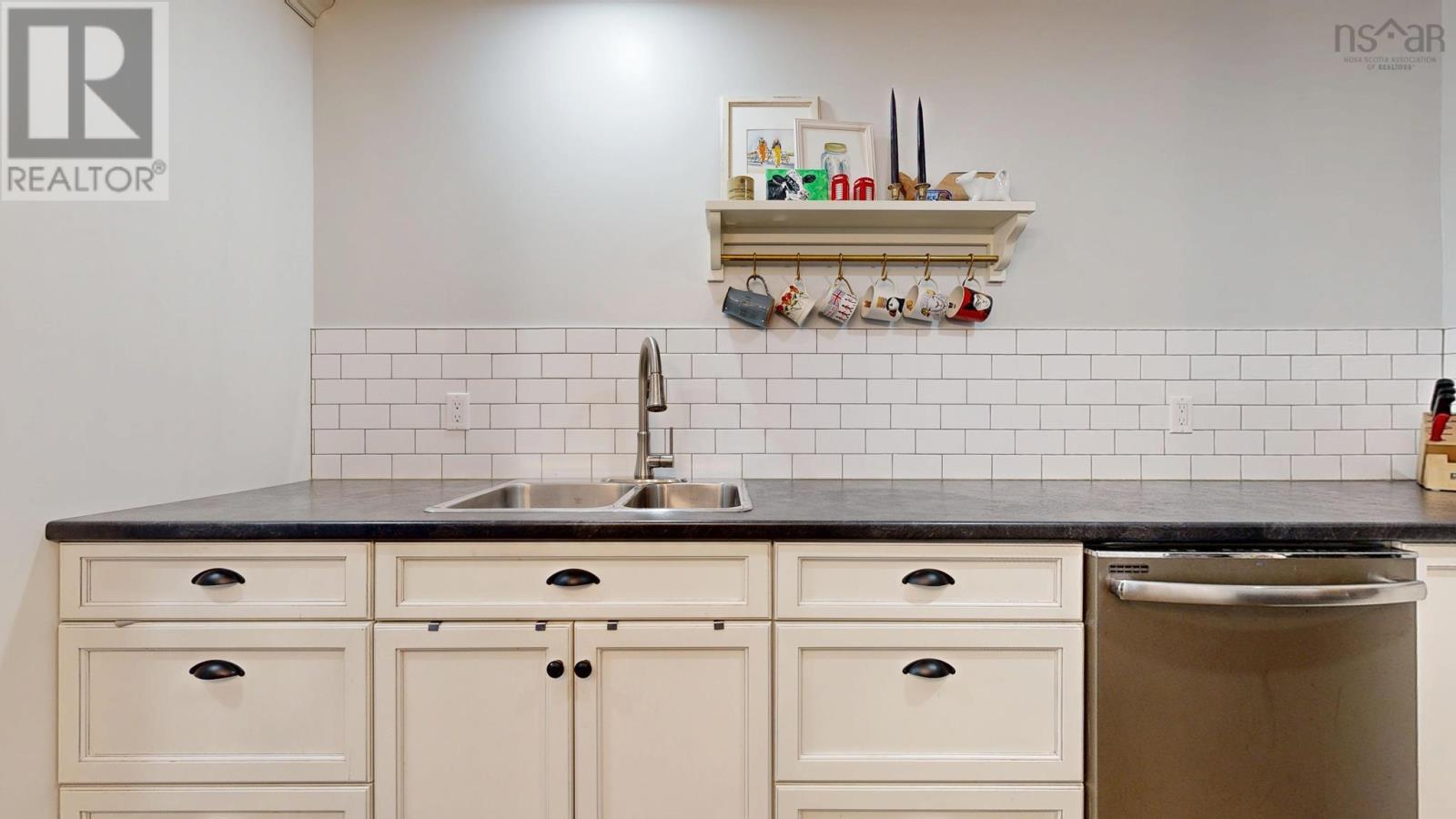 7 36 Fauxburg Road, Mahone Bay, Nova Scotia  B0J 2E0 - Photo 11 - 202525330