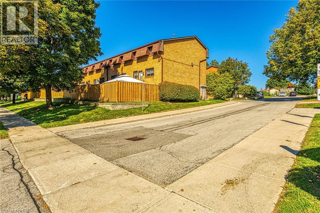 500 Stone Church Road W Unit# F8, Hamilton, Ontario  L9B 1R2 - Photo 39 - 40777222