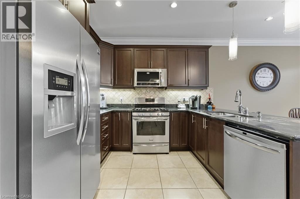15 Morning Mist Drive, Hamilton, Ontario  L9B 0E5 - Photo 13 - 40777209