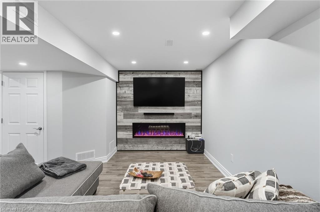 15 Morning Mist Drive, Hamilton, Ontario  L9B 0E5 - Photo 30 - 40777209