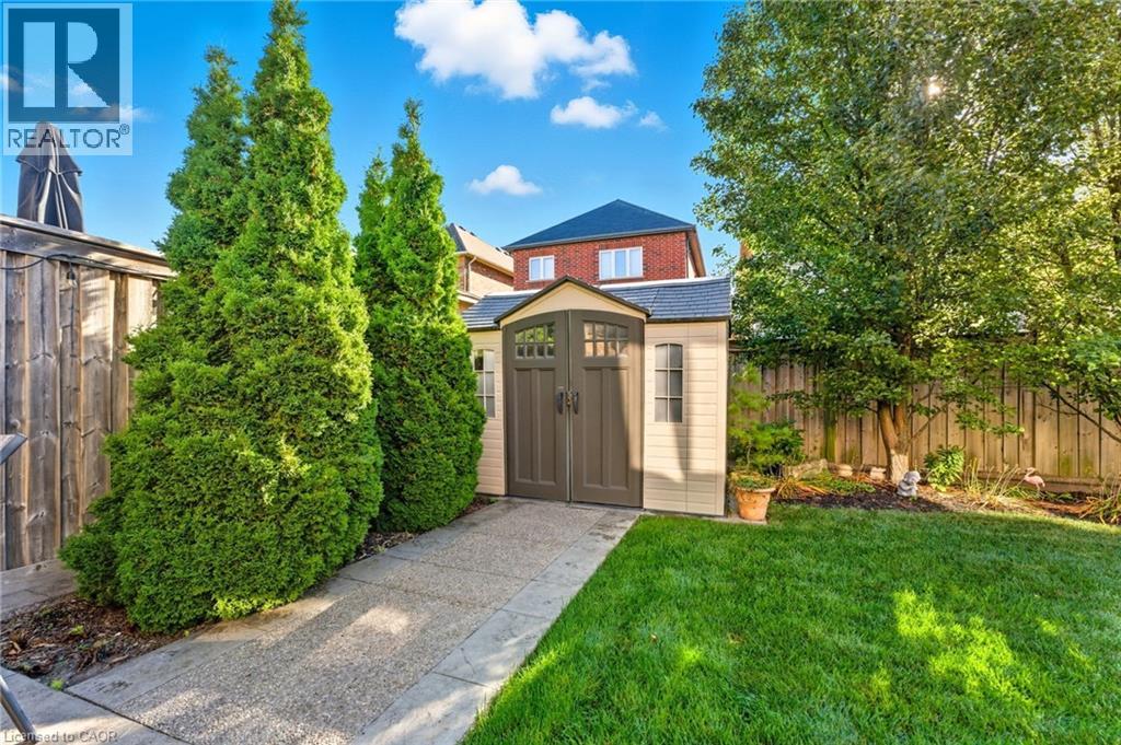 15 Morning Mist Drive, Hamilton, Ontario  L9B 0E5 - Photo 36 - 40777209