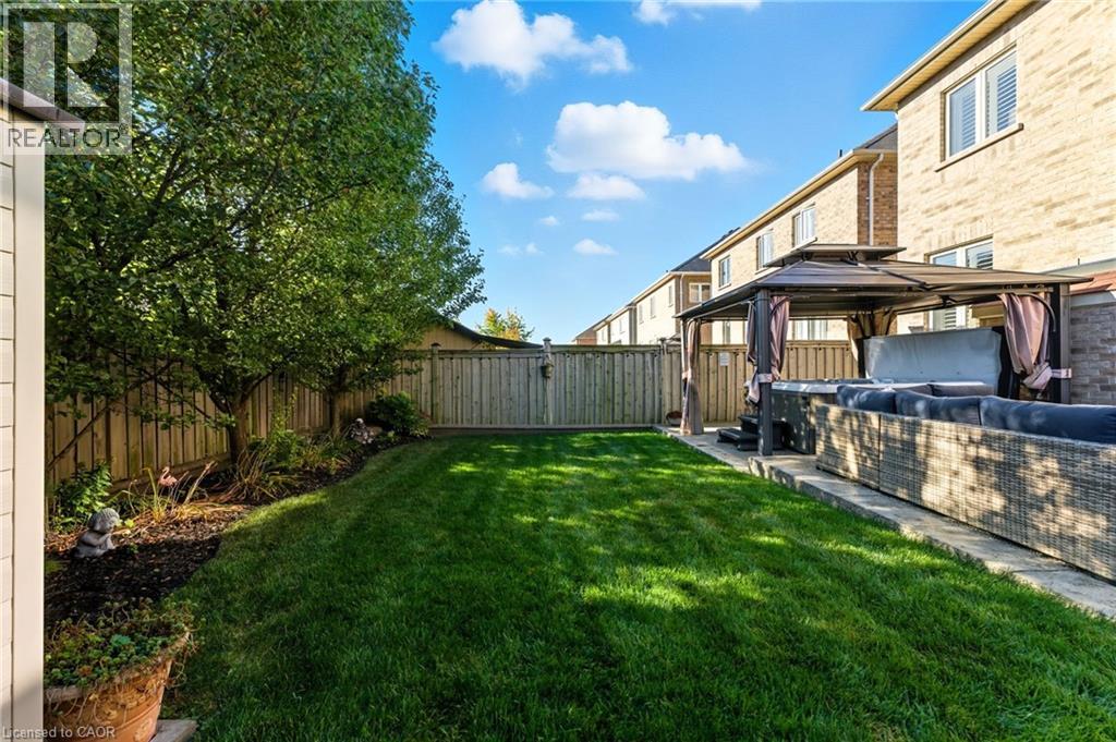 15 Morning Mist Drive, Hamilton, Ontario  L9B 0E5 - Photo 37 - 40777209