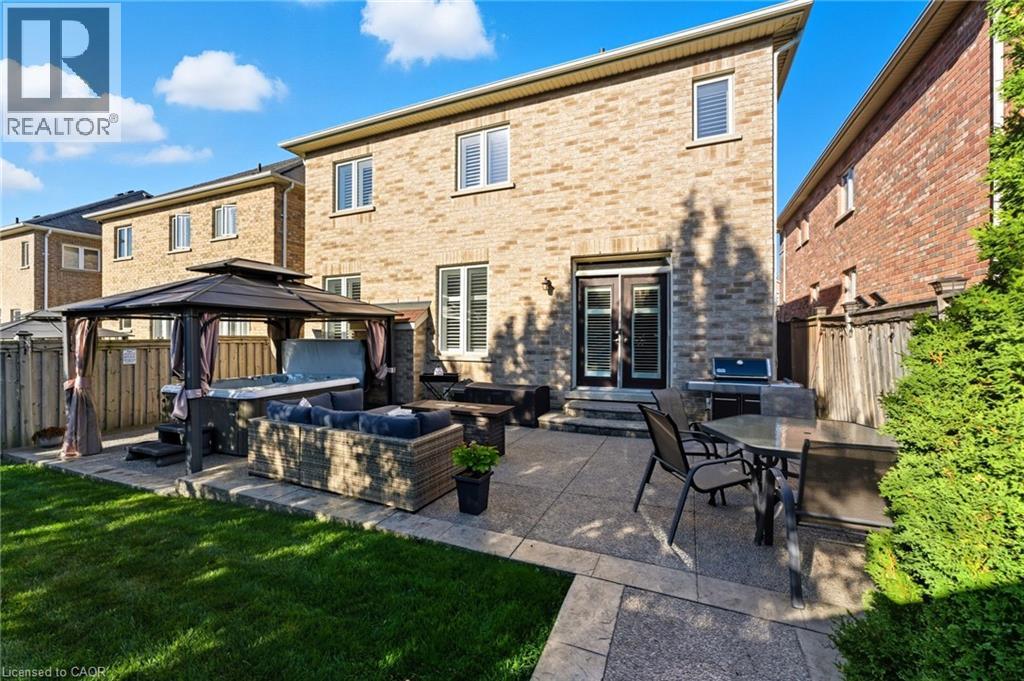 15 Morning Mist Drive, Hamilton, Ontario  L9B 0E5 - Photo 38 - 40777209