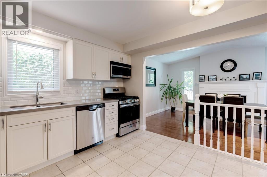 2181 Cleaver Avenue, Burlington, Ontario  L7M 3W5 - Photo 13 - 40777075