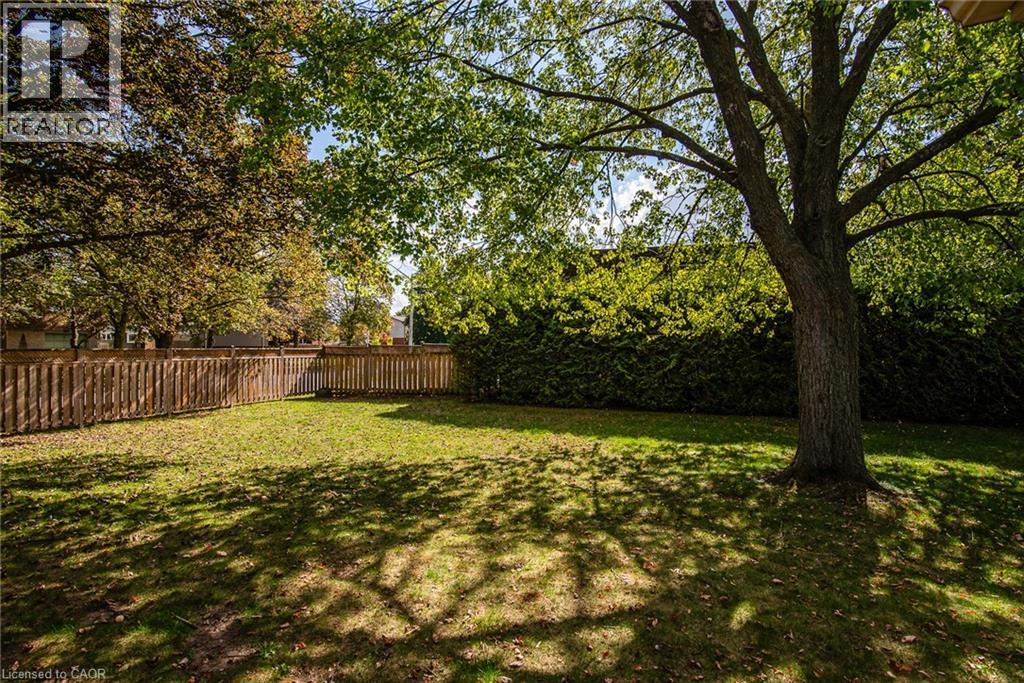 389 Dunvegan Drive, Waterloo, Ontario  N2K 2C6 - Photo 16 - 40775736