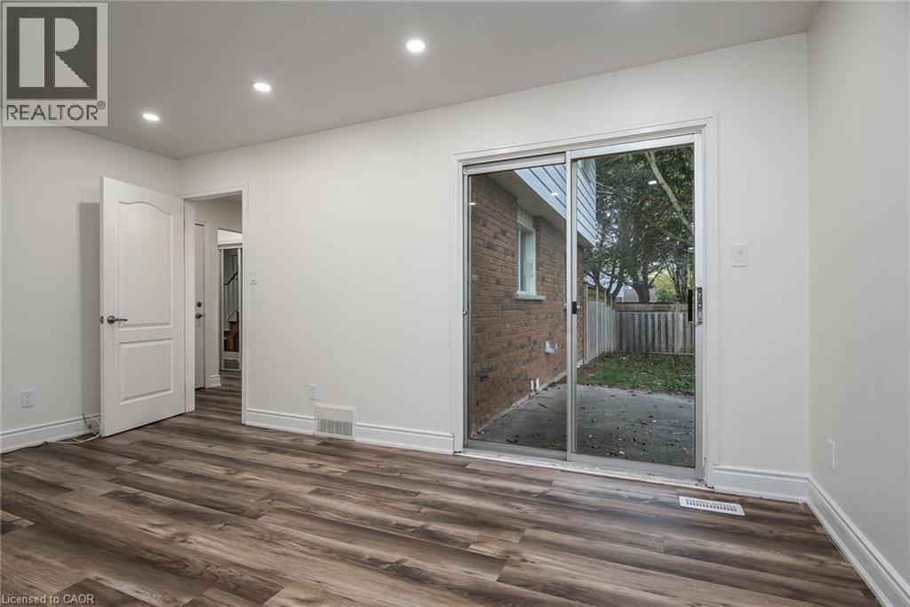 389 Dunvegan Drive, Waterloo, Ontario  N2K 2C6 - Photo 39 - 40775736