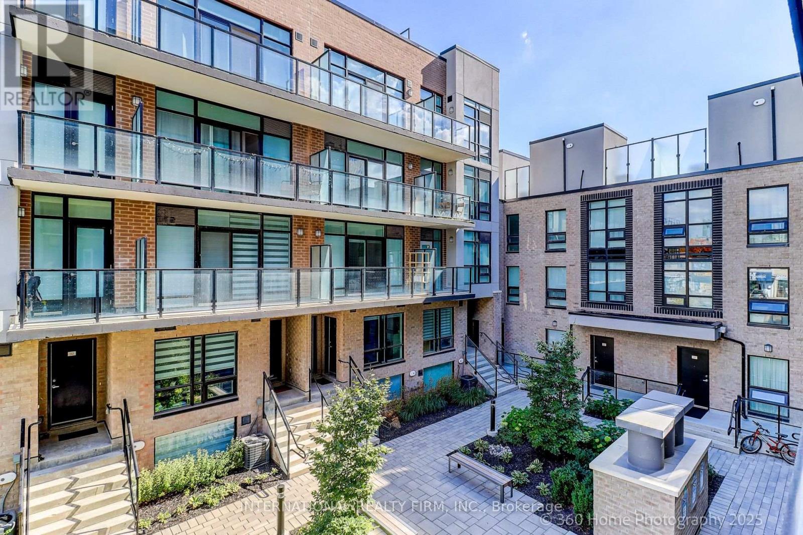 12 - 851 SHEPPARD AVENUE W, Toronto, Ontario
