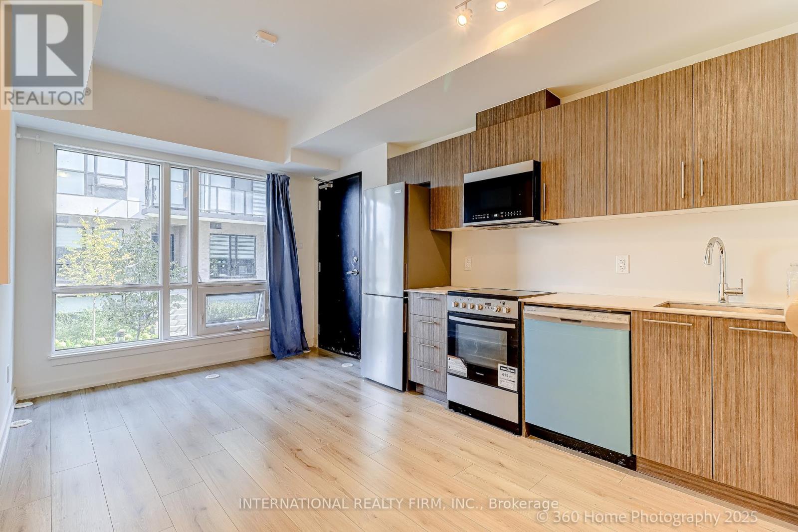 12 - 851 Sheppard Avenue W, Toronto, Ontario  M3H 0H2 - Photo 2 - C12448432