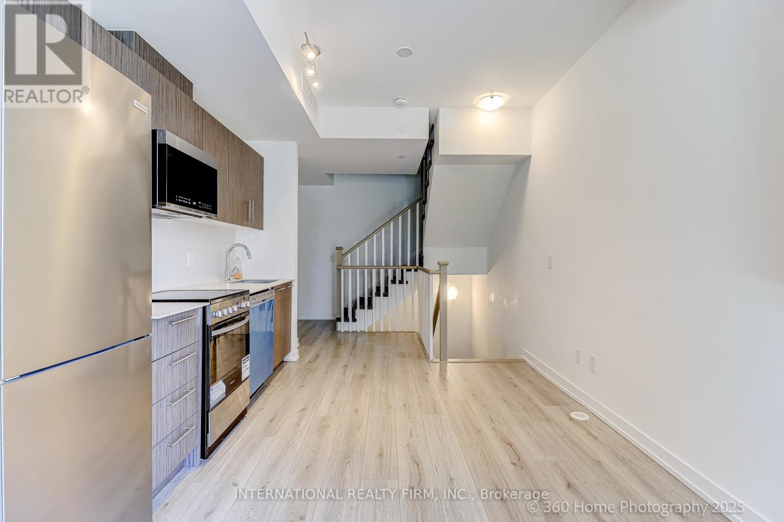 12 - 851 Sheppard Avenue W, Toronto, Ontario  M3H 0H2 - Photo 5 - C12448432