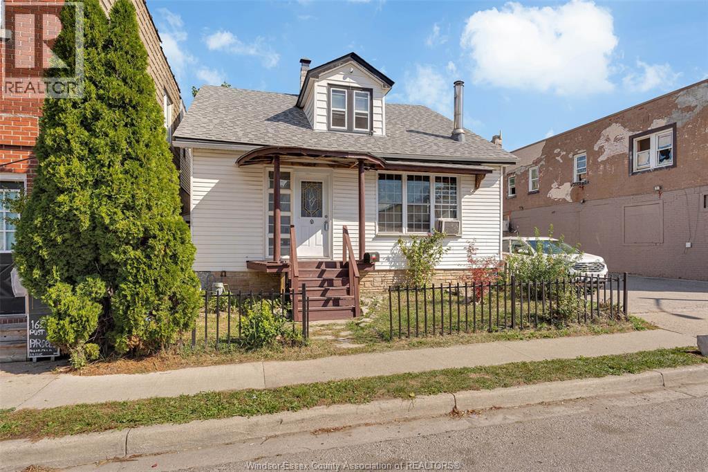 MLS# 25025554: 1626 DROUILLARD, Windsor, Canada