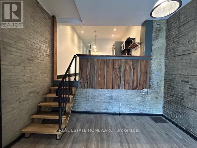 Main - 726 Gerrard Street, Toronto, Ontario  M4M 1Y3 - Photo 7 - E12447970
