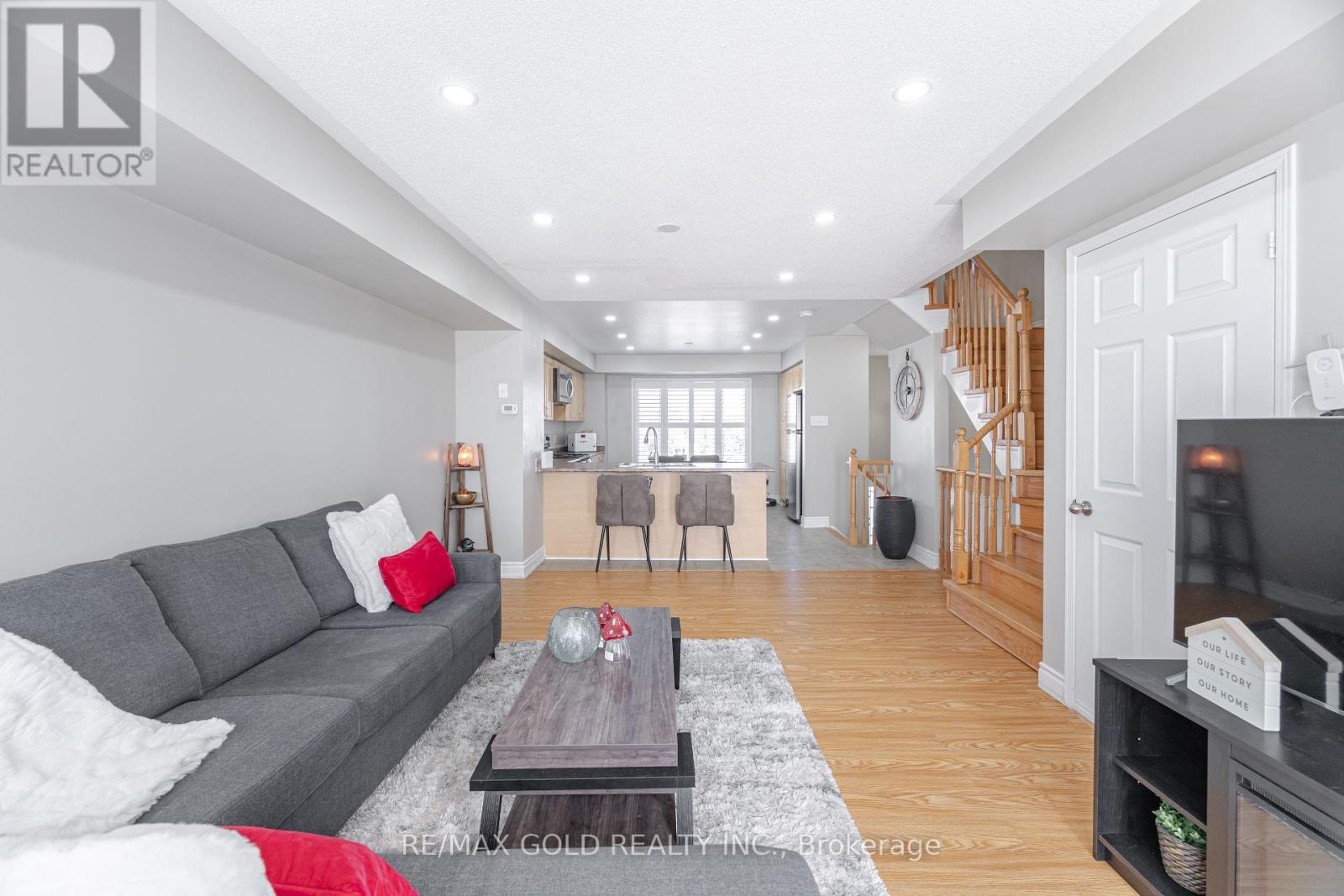 51 - 60 Fairwood Circle, Brampton, Ontario  L6R 0Y6 - Photo 14 - W12439459