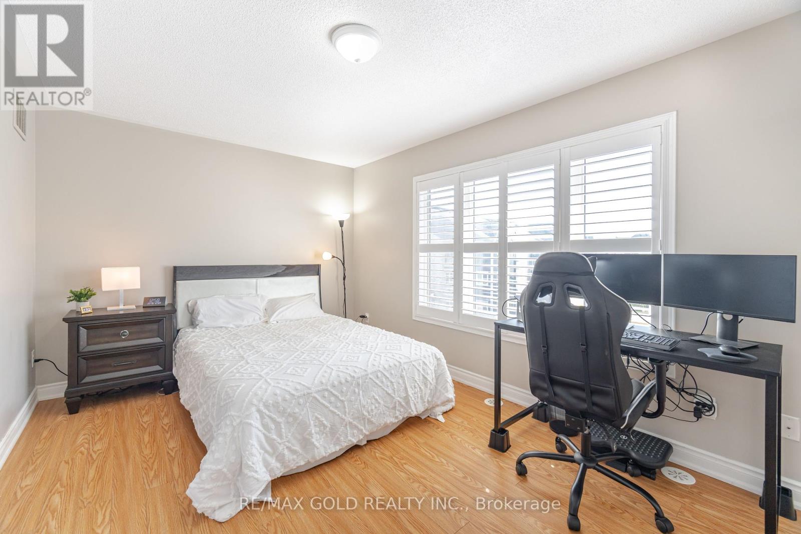 51 - 60 Fairwood Circle, Brampton, Ontario  L6R 0Y6 - Photo 23 - W12439459
