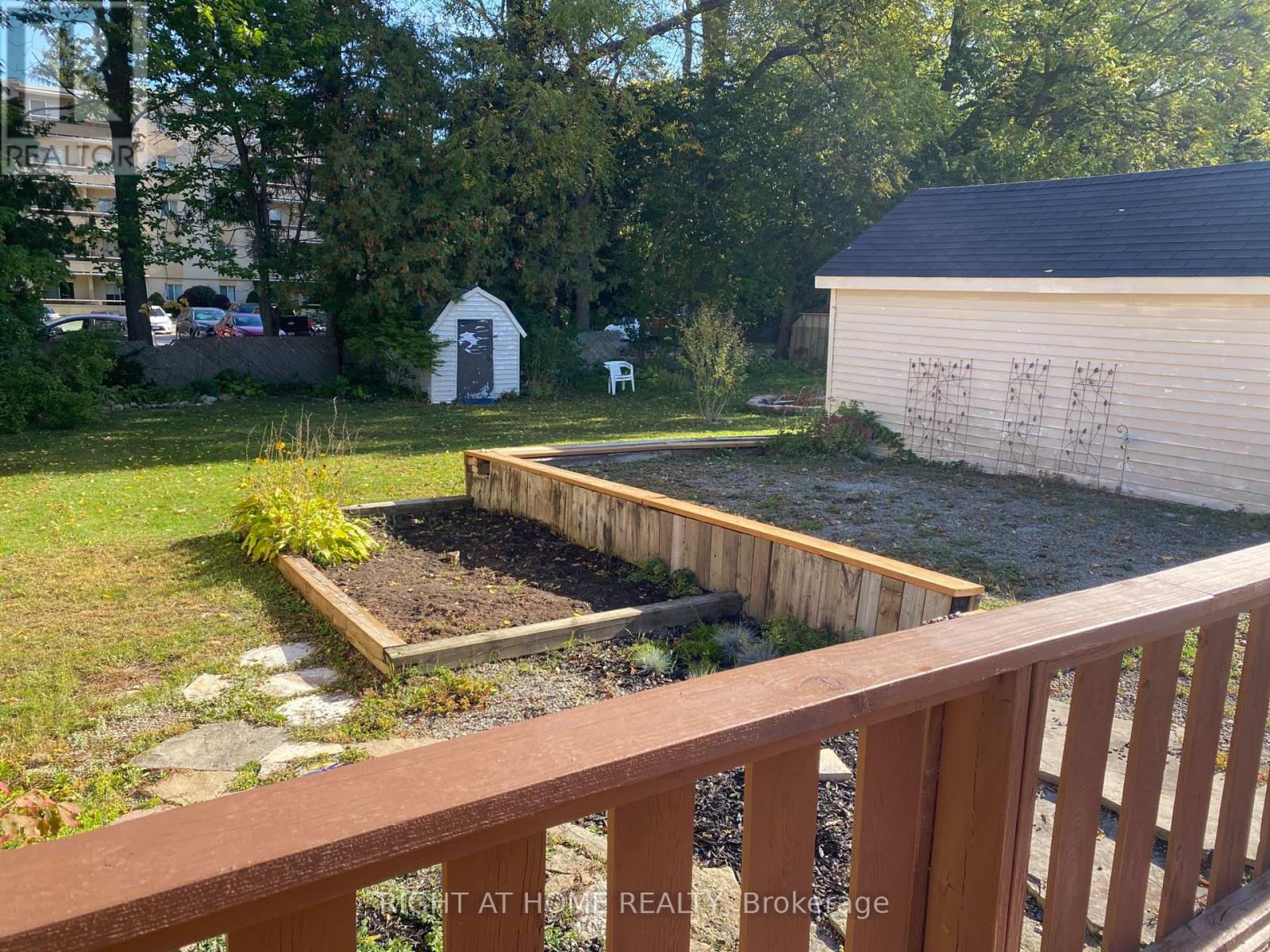 51 Frederick Street S, Halton Hills, Ontario  L7J 2B9 - Photo 37 - W12430463
