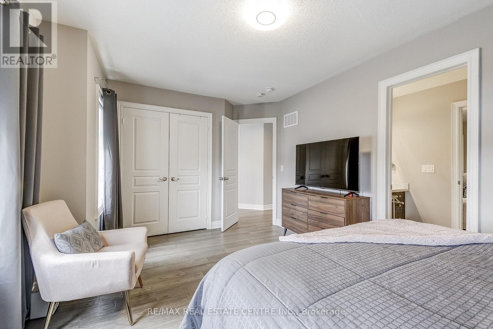 1578 Leger Way, Milton, Ontario  L9E 1H4 - Photo 22 - W12448039