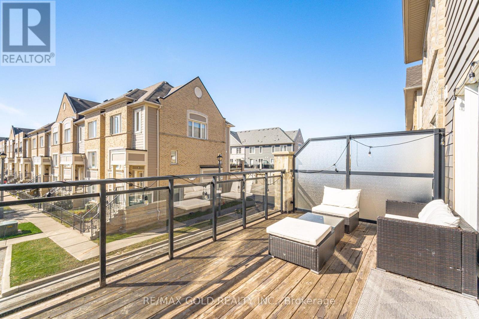 51 - 60 Fairwood Circle, Brampton, Ontario  L6R 0Y6 - Photo 16 - W12439459