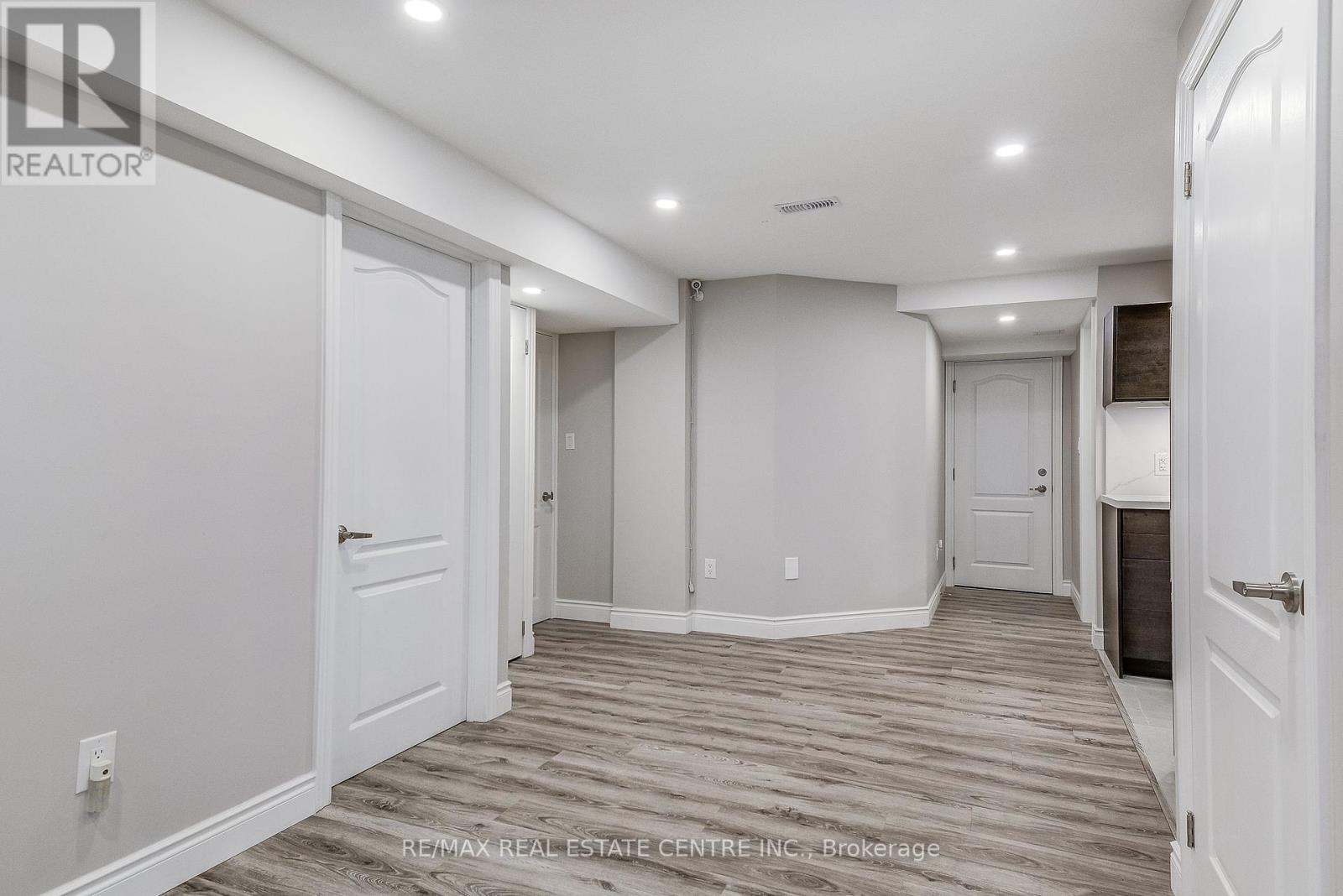 1578 Leger Way, Milton, Ontario  L9E 1H4 - Photo 41 - W12448039
