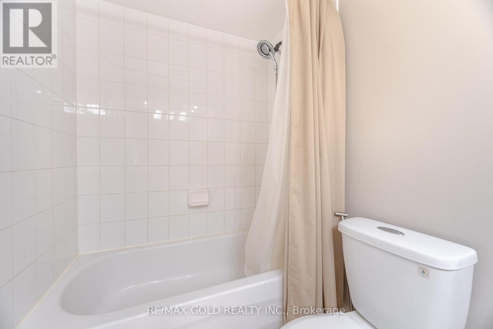 51 - 60 Fairwood Circle, Brampton, Ontario  L6R 0Y6 - Photo 26 - W12439459