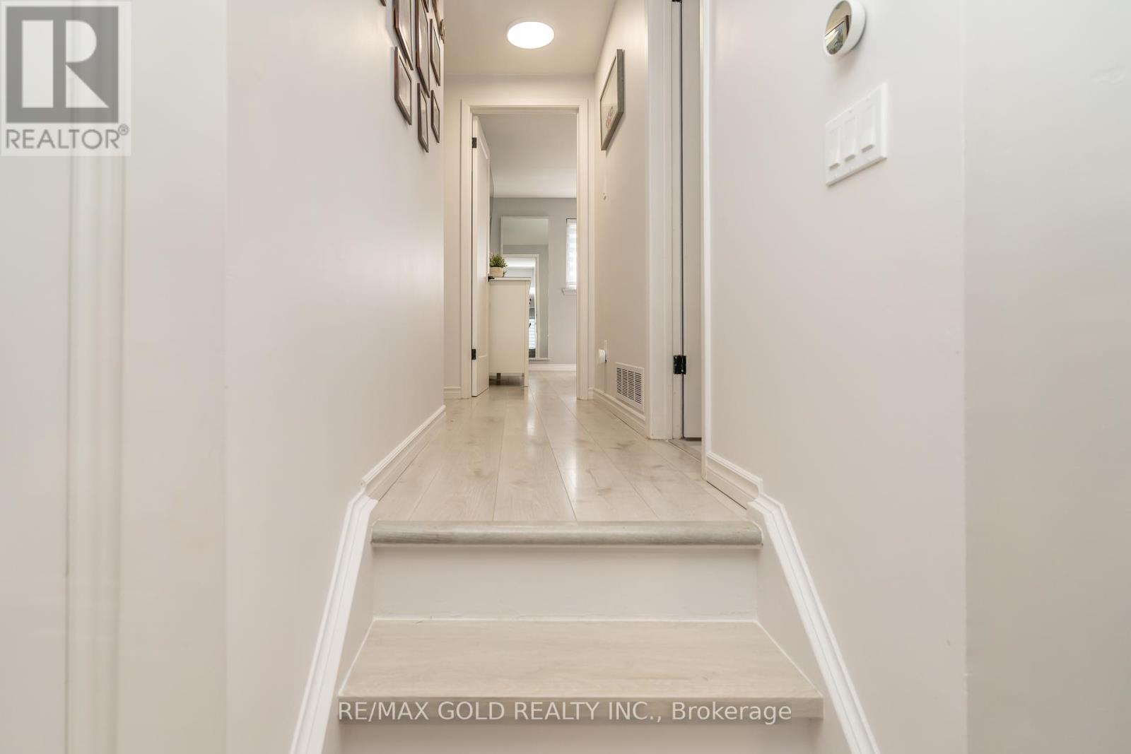 118 Fallingdale Crescent, Brampton, Ontario  L6T 3J6 - Photo 16 - W12449002