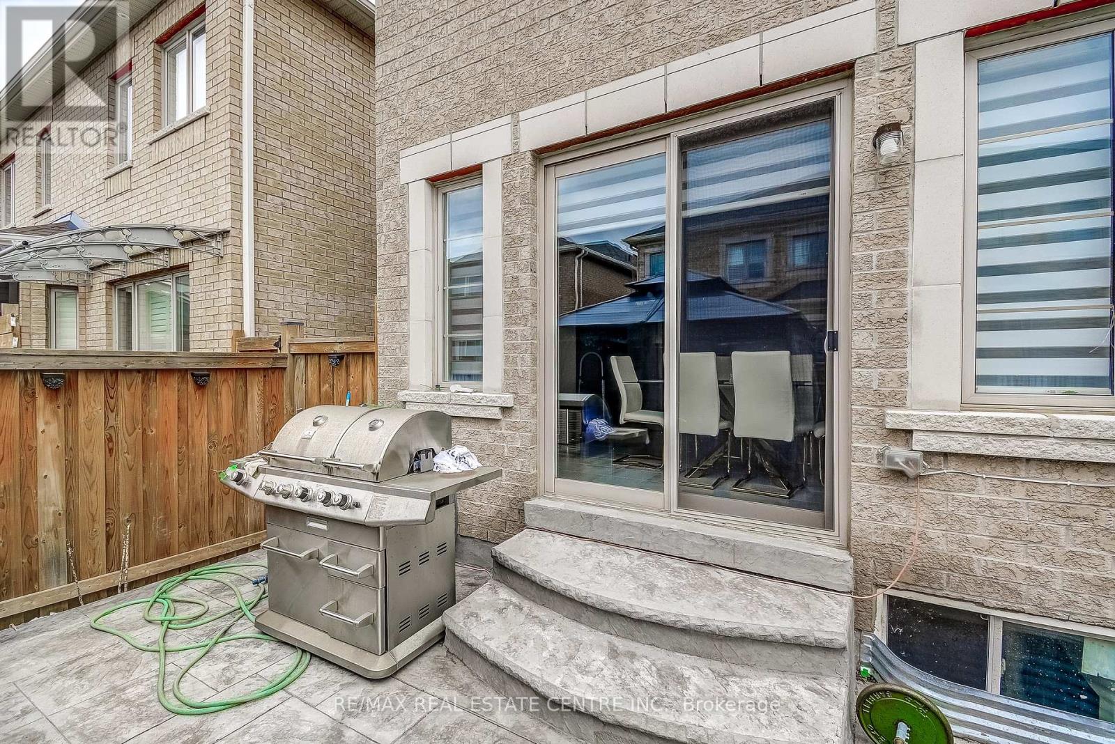 1578 Leger Way, Milton, Ontario  L9E 1H4 - Photo 47 - W12448039