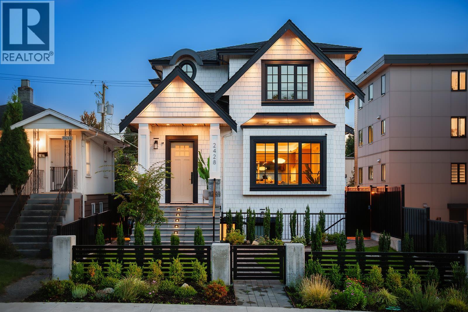 2428 FRANKLIN STREET, Vancouver, British Columbia