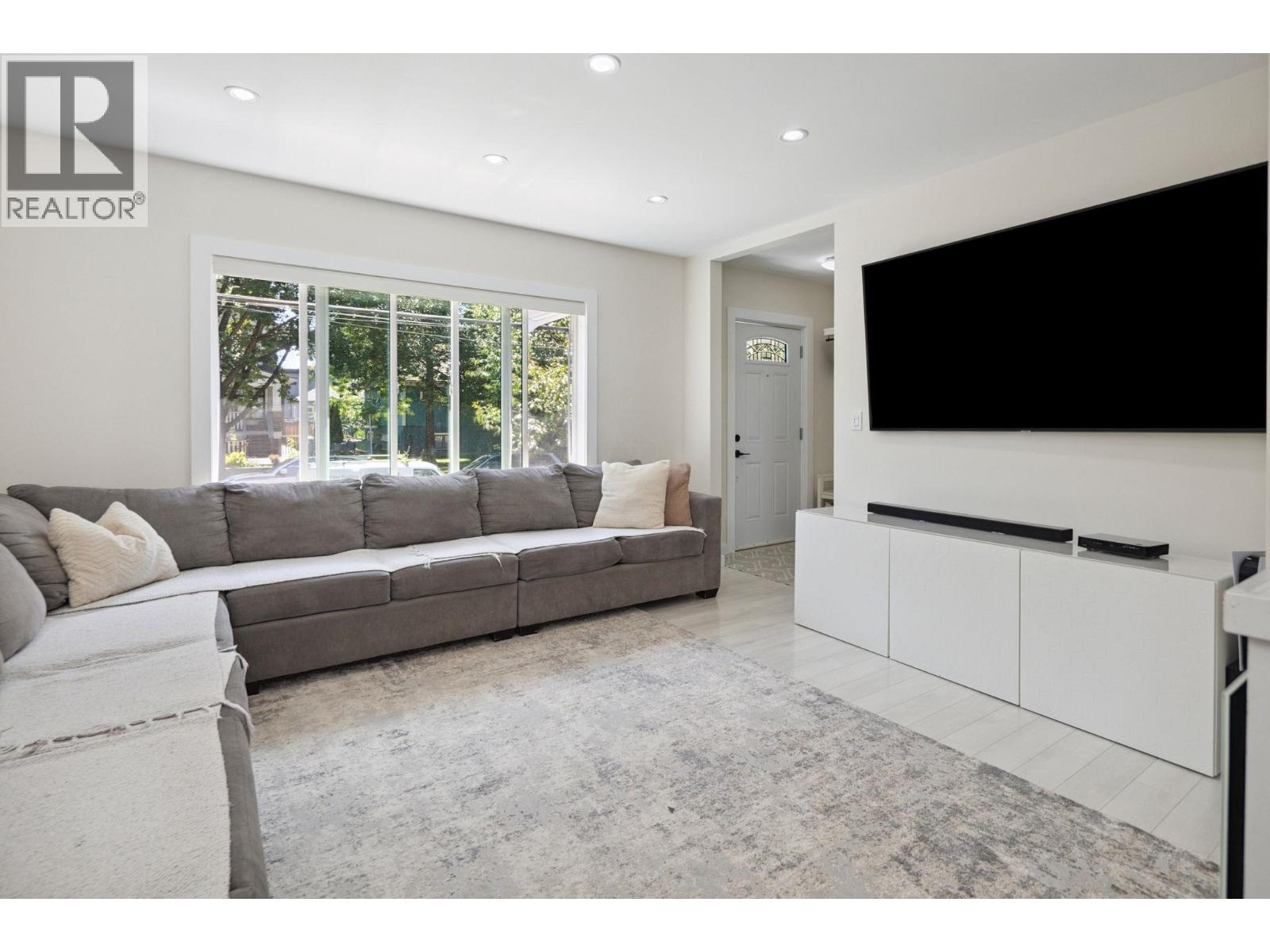 413 Seventh Avenue, New Westminster, British Columbia  V3L 1W6 - Photo 6 - R3056166