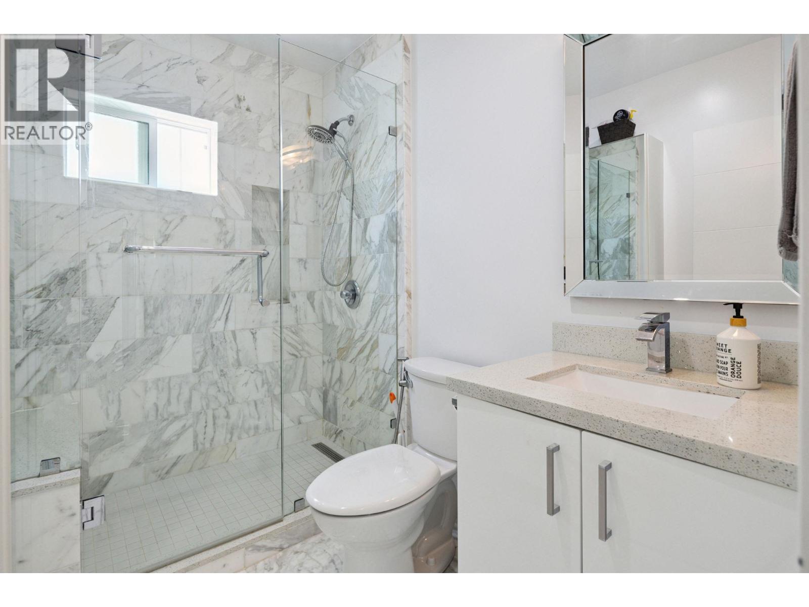 413 Seventh Avenue, New Westminster, British Columbia  V3L 1W6 - Photo 12 - R3056166