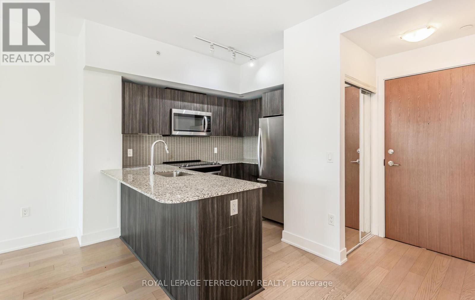 422 - 30 Shore Breeze Drive, Toronto, Ontario  M8V 0J1 - Photo 13 - W12449596