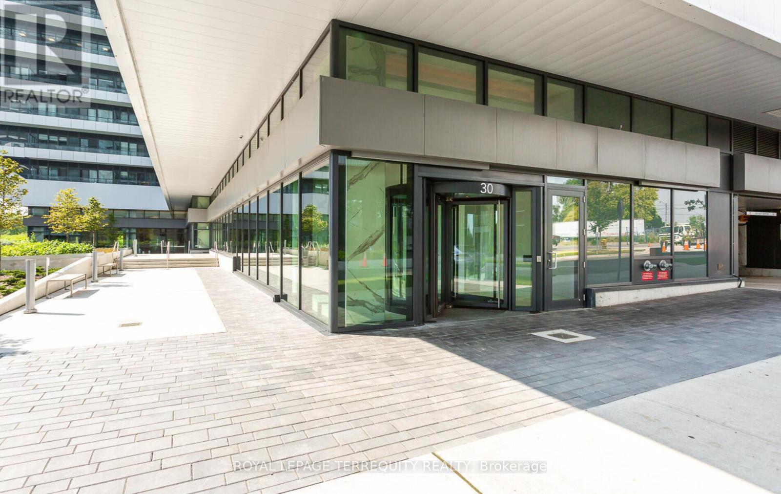 422 - 30 Shore Breeze Drive, Toronto, Ontario  M8V 0J1 - Photo 4 - W12449596