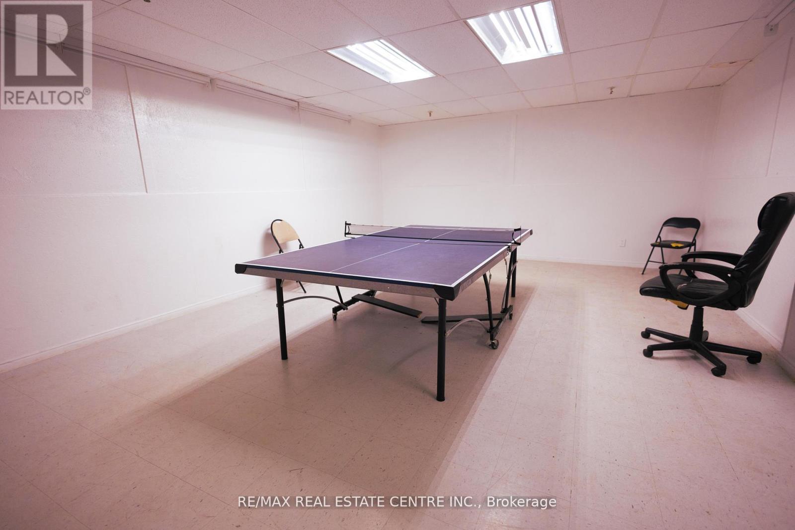 250 - 3025 The Credit Woodlands, Mississauga, Ontario  L5C 2V3 - Photo 18 - W12449611