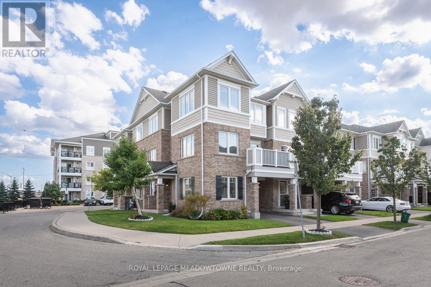 961 Nadalin Heights, Milton, Ontario  L9T 8R3 - Photo 3 - W12449620