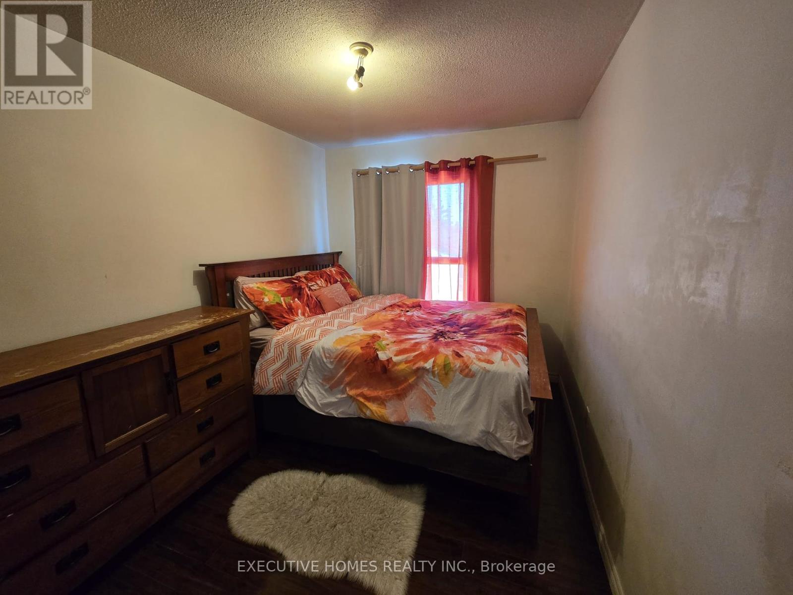 61 Collins Crescent, Brampton, Ontario  L6V 3N1 - Photo 11 - W12449623