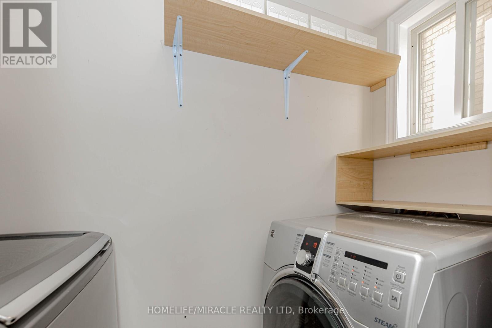 98 Masters Green Crescent, Brampton, Ontario  L7A 3K5 - Photo 22 - W12449659