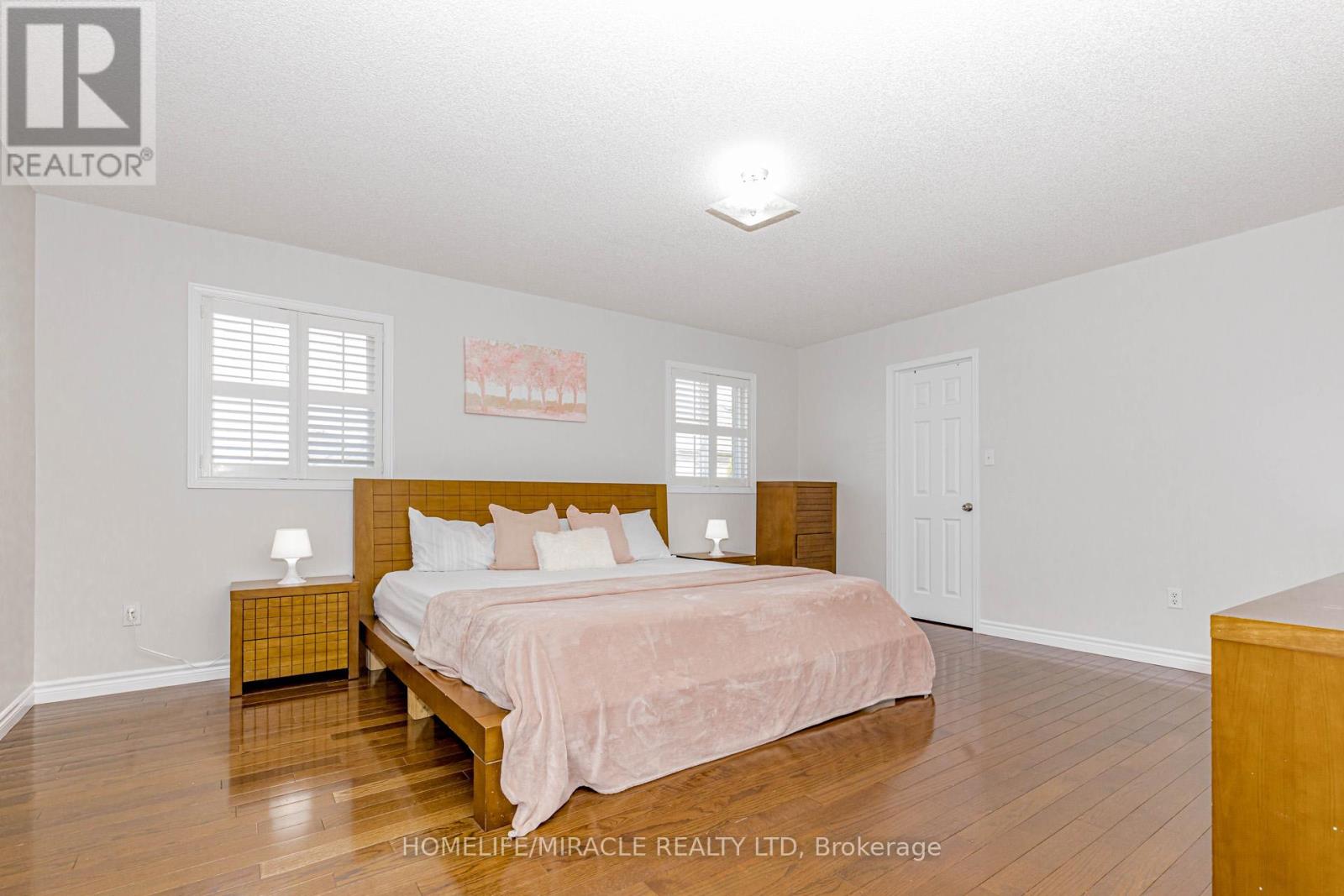 98 Masters Green Crescent, Brampton, Ontario  L7A 3K5 - Photo 24 - W12449659