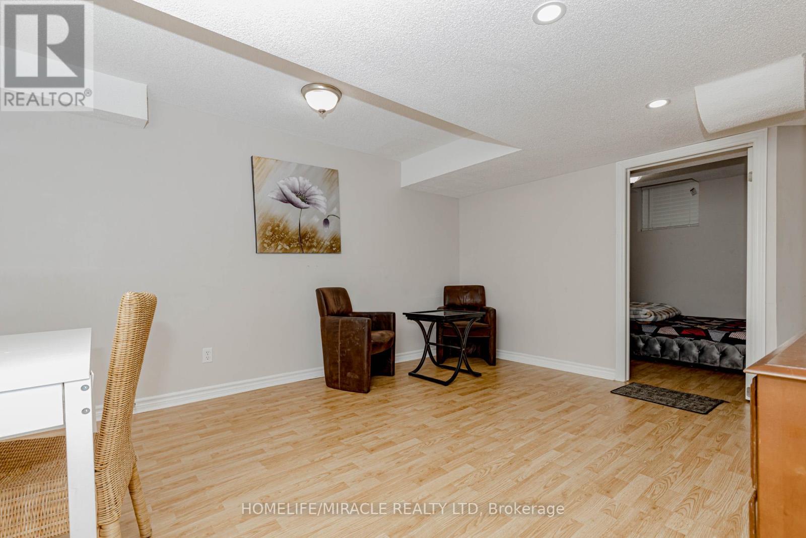 98 Masters Green Crescent, Brampton, Ontario  L7A 3K5 - Photo 38 - W12449659