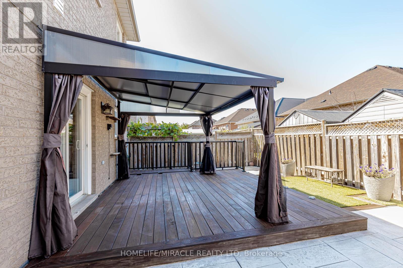 98 Masters Green Crescent, Brampton, Ontario  L7A 3K5 - Photo 48 - W12449659