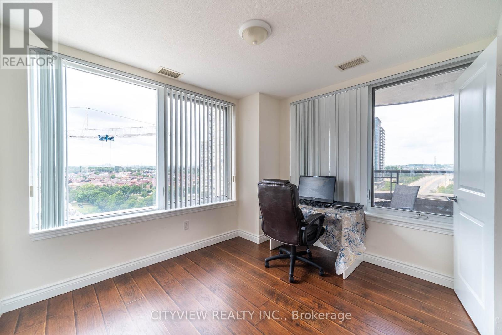 911 - 385 Prince Of Wales Drive, Mississauga, Ontario  L5B 0C6 - Photo 20 - W12449666