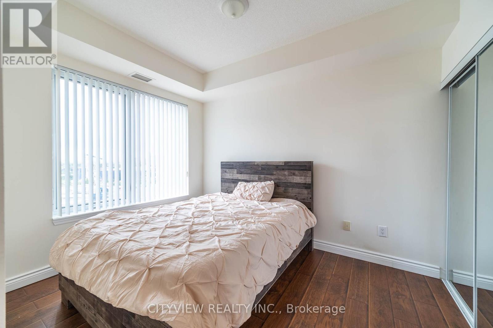 911 - 385 Prince Of Wales Drive, Mississauga, Ontario  L5B 0C6 - Photo 22 - W12449666