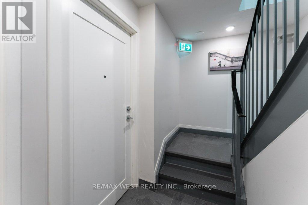 167 Quebec Avenue, Toronto, Ontario  M6S 3W1 - Photo 30 - W12449672