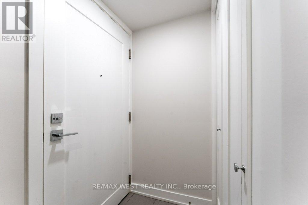 167 Quebec Avenue, Toronto, Ontario  M6S 3W1 - Photo 31 - W12449672